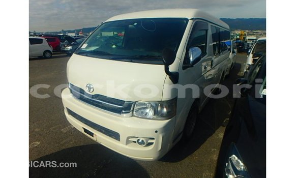 Acheter Import Voiture Toyota Hiace Blanc à Import - Dubai, Grande Comore Acheter Import Voiture Toyota Hiace Blanc à Import - Dubai, Grande Comore