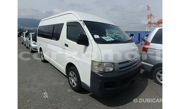 Acheter Import Voiture Toyota Hiace Blanc à Import - Dubai, Grande Comore Acheter Import Voiture Toyota Hiace Blanc à Import - Dubai, Grande Comore