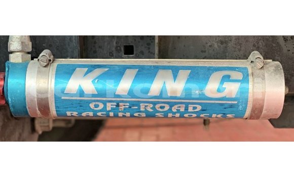 Acheter Import Voiture Ford Club Wagon Rouge à Import - Dubai, Grande Comore Acheter Import Voiture Ford Club Wagon Rouge à Import - Dubai, Grande Comore