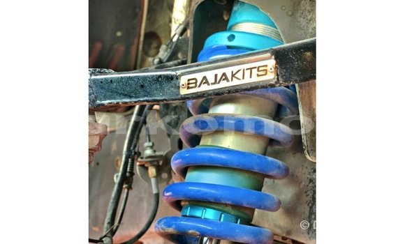 Acheter Import Voiture Ford Club Wagon Rouge à Import - Dubai, Grande Comore Acheter Import Voiture Ford Club Wagon Rouge à Import - Dubai, Grande Comore