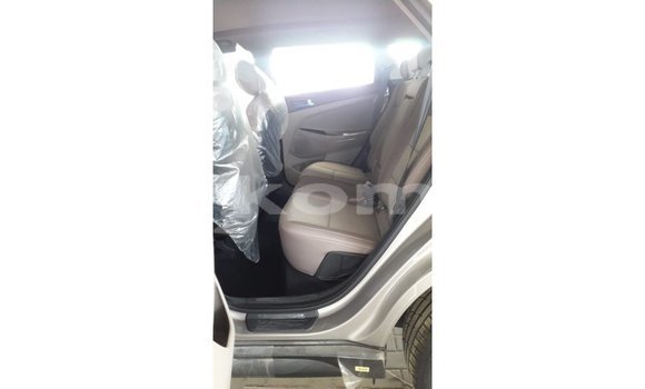 Acheter Import Voiture Hyundai Tucson Autre à Import - Dubai, Grande Comore Acheter Import Voiture Hyundai Tucson Autre à Import - Dubai, Grande Comore