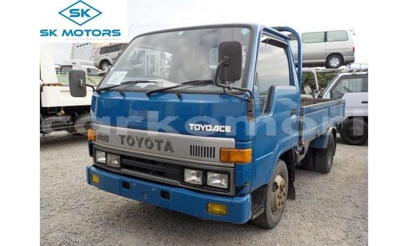 Acheter Import Voiture Toyota Dyna Bleu à Import - Dubai, Grande Comore