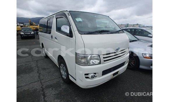 Acheter Import Voiture Toyota Hiace Blanc à Import - Dubai, Grande Comore Acheter Import Voiture Toyota Hiace Blanc à Import - Dubai, Grande Comore