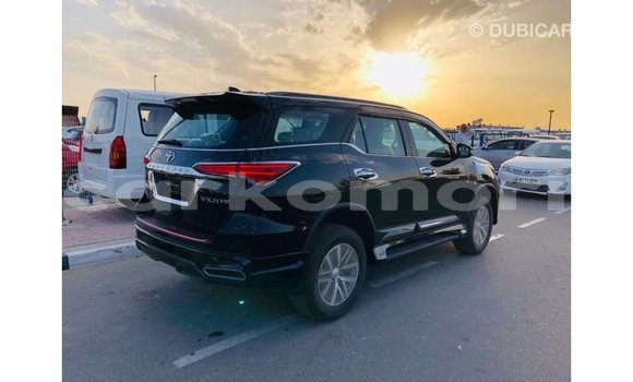 Acheter Import Voiture Toyota Fortuner Noir à Import - Dubai, Grande Comore Acheter Import Voiture Toyota Fortuner Noir à Import - Dubai, Grande Comore