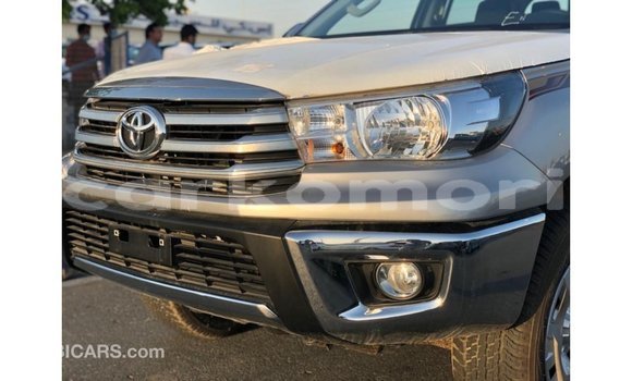 Acheter Import Voiture Toyota Hilux Autre à Import - Dubai, Grande Comore Acheter Import Voiture Toyota Hilux Autre à Import - Dubai, Grande Comore