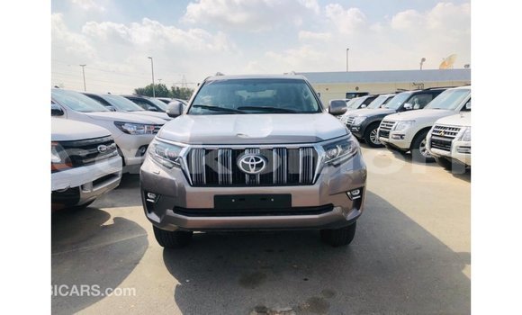 Acheter Import Voiture Toyota Prado Marron à Import - Dubai, Grande Comore Acheter Import Voiture Toyota Prado Marron à Import - Dubai, Grande Comore