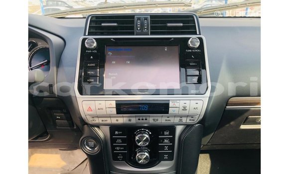 Acheter Import Voiture Toyota Prado Marron à Import - Dubai, Grande Comore Acheter Import Voiture Toyota Prado Marron à Import - Dubai, Grande Comore