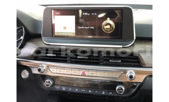 Acheter Import Voiture Kia Carens Blanc à Import - Dubai, Grande Comore Acheter Import Voiture Kia Carens Blanc à Import - Dubai, Grande Comore