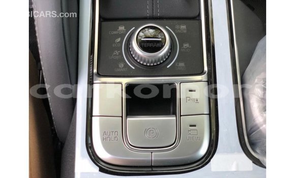 Acheter Import Voiture Kia Carens Blanc à Import - Dubai, Grande Comore Acheter Import Voiture Kia Carens Blanc à Import - Dubai, Grande Comore
