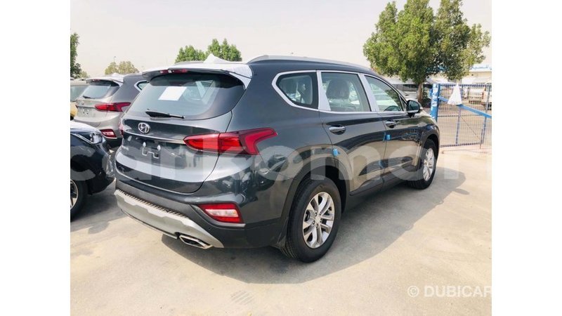 Big with watermark hyundai santa fe great comore import dubai 3613