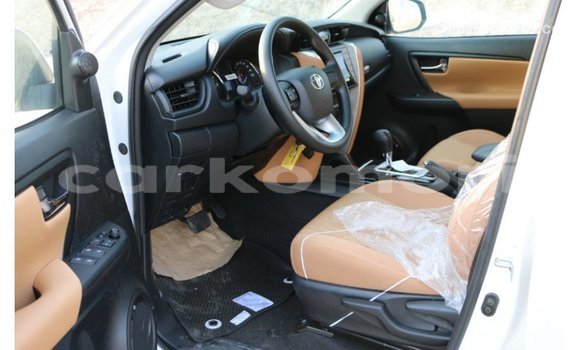 Buy Import Toyota Fortuner Black Car in Import - Dubai in Great Comore Buy Import Toyota Fortuner Black Car in Import - Dubai in Great Comore