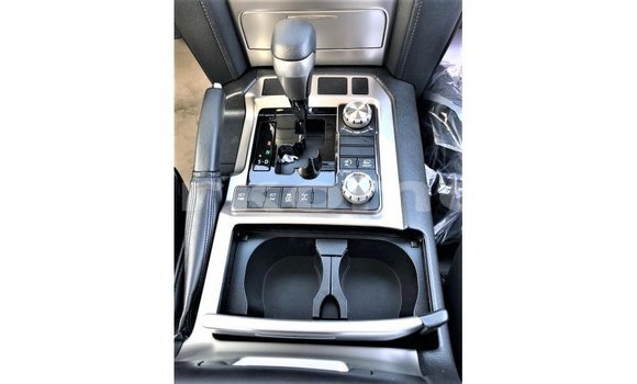 Acheter Import Voiture Toyota Land Cruiser Autre à Import - Dubai, Grande Comore Acheter Import Voiture Toyota Land Cruiser Autre à Import - Dubai, Grande Comore