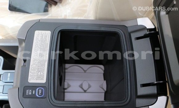 Acheter Import Voiture Toyota Prado Noir à Import - Dubai, Grande Comore Acheter Import Voiture Toyota Prado Noir à Import - Dubai, Grande Comore