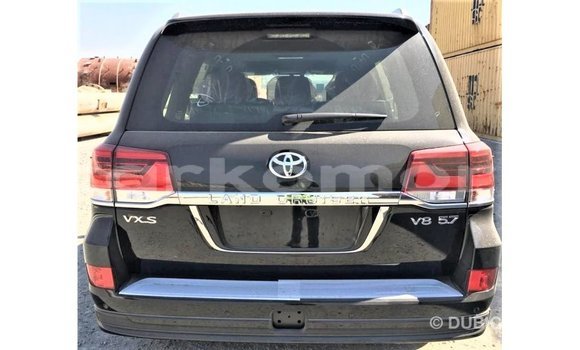 Acheter Import Voiture Toyota Land Cruiser Noir à Import - Dubai, Grande Comore Acheter Import Voiture Toyota Land Cruiser Noir à Import - Dubai, Grande Comore