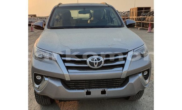Buy Import Toyota Fortuner Other Car in Import - Dubai in Great Comore