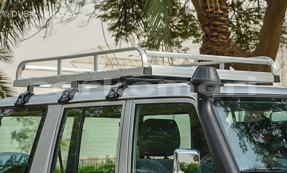 Acheter Import Voiture Toyota Land Cruiser Autre à Import - Dubai, Grande Comore Acheter Import Voiture Toyota Land Cruiser Autre à Import - Dubai, Grande Comore