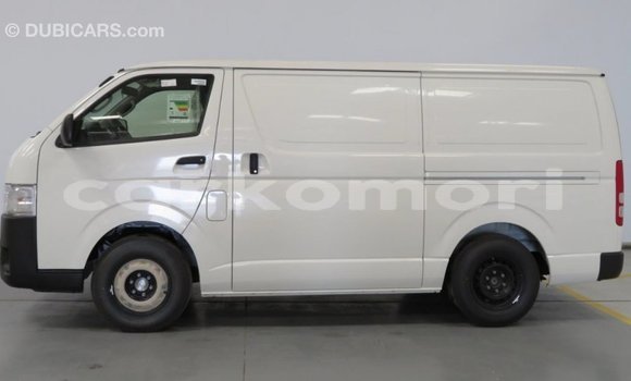 Acheter Import Voiture Toyota Hiace Blanc à Import - Dubai, Grande Comore Acheter Import Voiture Toyota Hiace Blanc à Import - Dubai, Grande Comore