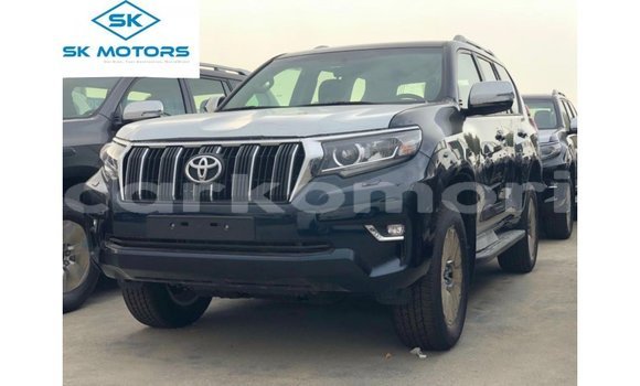 Buy Import Toyota Prado Blue Car in Import - Dubai in Great Comore
