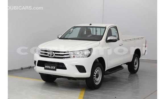 Acheter Import Voiture Toyota Hilux Blanc à Import - Dubai, Grande Comore Acheter Import Voiture Toyota Hilux Blanc à Import - Dubai, Grande Comore