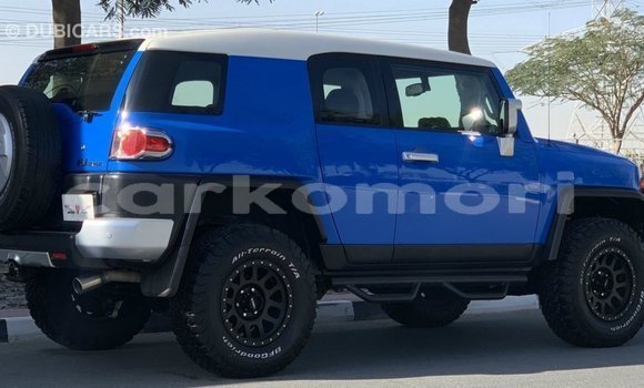Buy Import Toyota FJ Cruiser Blue Car in Import - Dubai in Great Comore Buy Import Toyota FJ Cruiser Blue Car in Import - Dubai in Great Comore