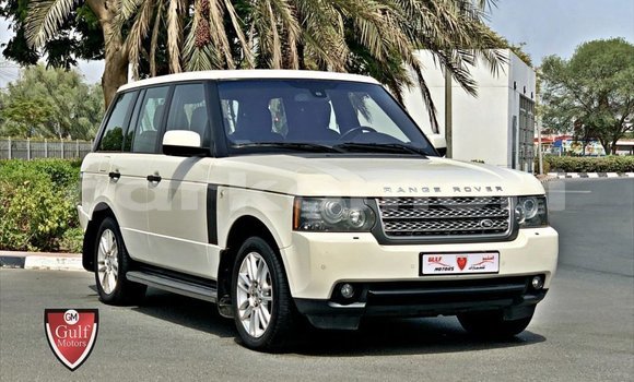 Acheter Import Voiture Land Rover Range Rover Blanc à Import - Dubai, Grande Comore