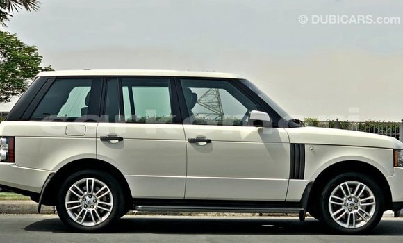 Buy Import Land Rover Range Rover White Car in Import - Dubai in Great Comore Buy Import Land Rover Range Rover White Car in Import - Dubai in Great Comore