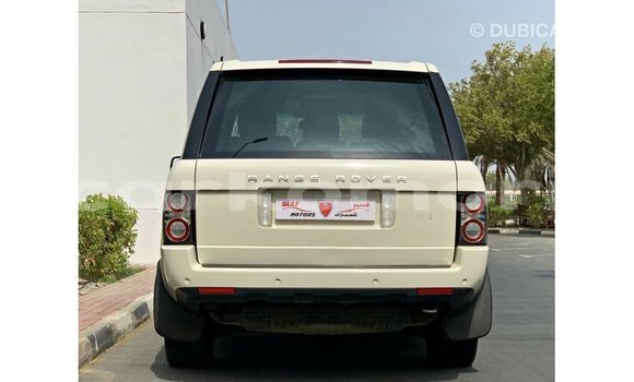 Buy Import Land Rover Range Rover White Car in Import - Dubai in Great Comore Buy Import Land Rover Range Rover White Car in Import - Dubai in Great Comore