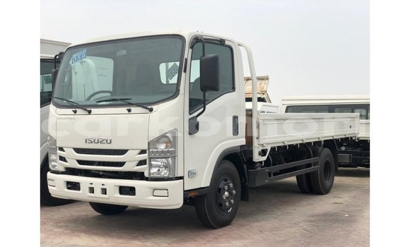 Acheter Import Utilitaire Isuzu FTR 850 Blanc à Import - Dubai, Grande Comore