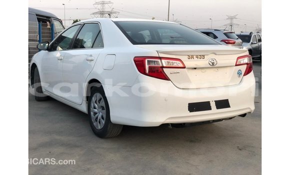 Buy Import Toyota Camry White Car in Import - Dubai in Great Comore Buy Import Toyota Camry White Car in Import - Dubai in Great Comore