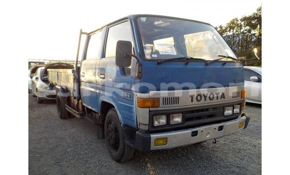 Acheter Import Voiture Toyota Dyna Bleu à Import - Dubai, Grande Comore Acheter Import Voiture Toyota Dyna Bleu à Import - Dubai, Grande Comore