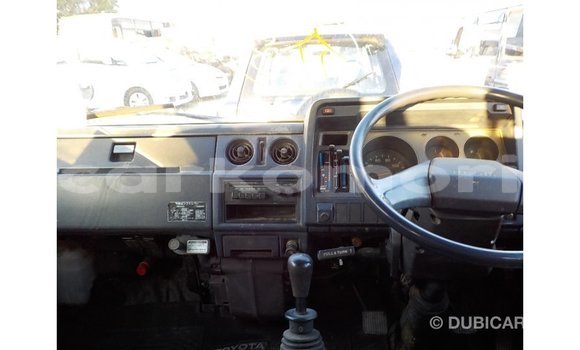 Acheter Import Voiture Toyota Dyna Bleu à Import - Dubai, Grande Comore Acheter Import Voiture Toyota Dyna Bleu à Import - Dubai, Grande Comore