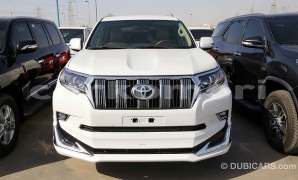 Acheter Import Voiture Toyota Prado Blanc à Import - Dubai, Grande Comore Acheter Import Voiture Toyota Prado Blanc à Import - Dubai, Grande Comore