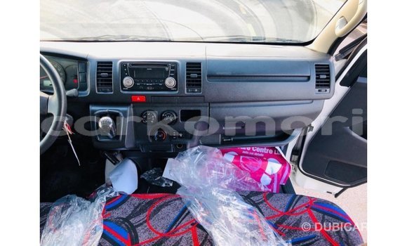 Buy Import Toyota Hiace White Car in Import - Dubai in Great Comore Buy Import Toyota Hiace White Car in Import - Dubai in Great Comore