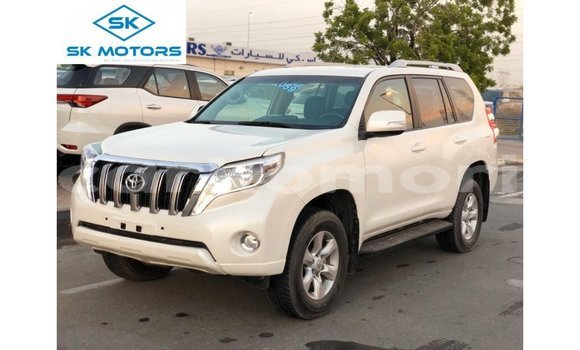 Buy Import Toyota Prado White Car in Import - Dubai in Great Comore