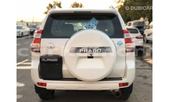 Acheter Import Voiture Toyota Prado Blanc à Import - Dubai, Grande Comore Acheter Import Voiture Toyota Prado Blanc à Import - Dubai, Grande Comore