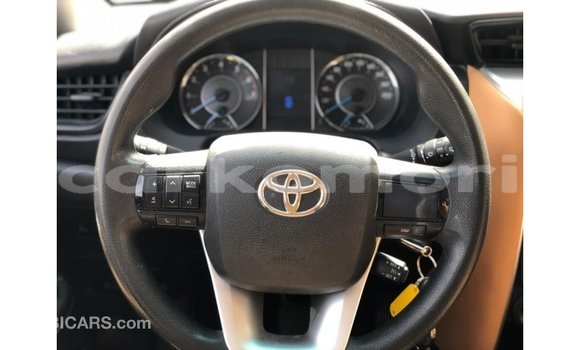 Acheter Import Voiture Toyota Fortuner Blanc à Import - Dubai, Grande Comore Acheter Import Voiture Toyota Fortuner Blanc à Import - Dubai, Grande Comore