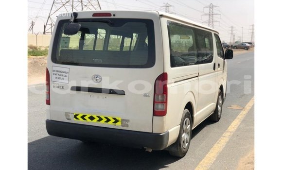 Buy Import Toyota Hiace White Car in Import - Dubai in Great Comore Buy Import Toyota Hiace White Car in Import - Dubai in Great Comore