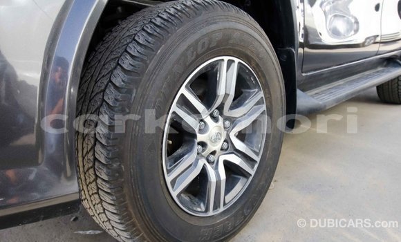 Acheter Import Voiture Toyota Fortuner Autre à Import - Dubai, Grande Comore Acheter Import Voiture Toyota Fortuner Autre à Import - Dubai, Grande Comore