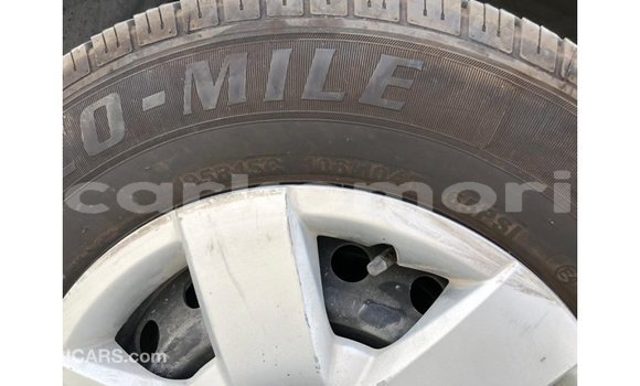 Buy Import Toyota Hiace White Car in Import - Dubai in Great Comore Buy Import Toyota Hiace White Car in Import - Dubai in Great Comore