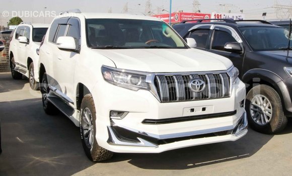 Acheter Import Voiture Toyota Prado Blanc à Import - Dubai, Grande Comore Acheter Import Voiture Toyota Prado Blanc à Import - Dubai, Grande Comore