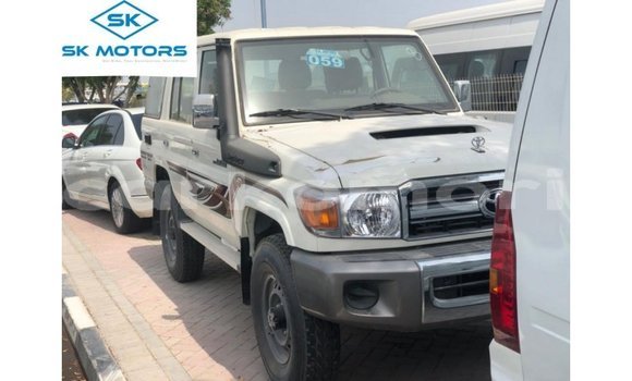 Acheter Import Voiture Toyota Land Cruiser Autre à Import - Dubai, Grande Comore Acheter Import Voiture Toyota Land Cruiser Autre à Import - Dubai, Grande Comore