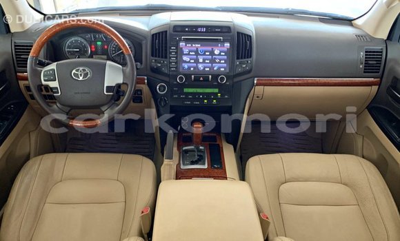 Buy Import Toyota Land Cruiser Black Car in Import - Dubai in Great Comore Buy Import Toyota Land Cruiser Black Car in Import - Dubai in Great Comore