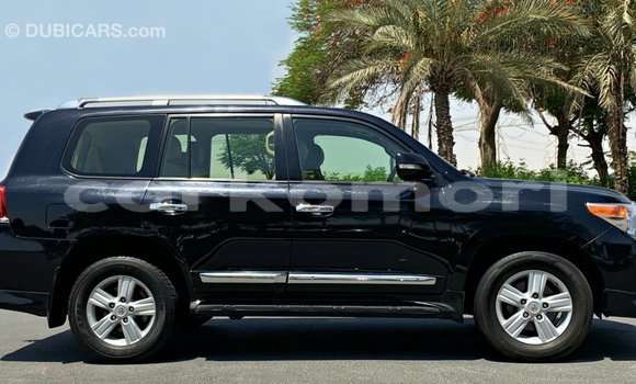 Buy Import Toyota Land Cruiser Black Car in Import - Dubai in Great Comore Buy Import Toyota Land Cruiser Black Car in Import - Dubai in Great Comore
