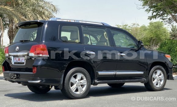 Buy Import Toyota Land Cruiser Black Car in Import - Dubai in Great Comore Buy Import Toyota Land Cruiser Black Car in Import - Dubai in Great Comore