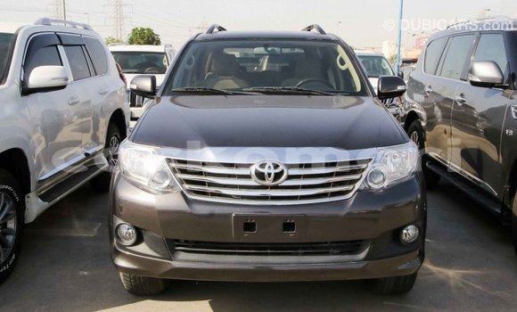 Acheter Import Voiture Toyota Fortuner Autre à Import - Dubai, Grande Comore Acheter Import Voiture Toyota Fortuner Autre à Import - Dubai, Grande Comore