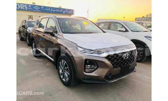 Acheter Import Voiture Hyundai Santa Fe Marron à Import - Dubai, Grande Comore Acheter Import Voiture Hyundai Santa Fe Marron à Import - Dubai, Grande Comore