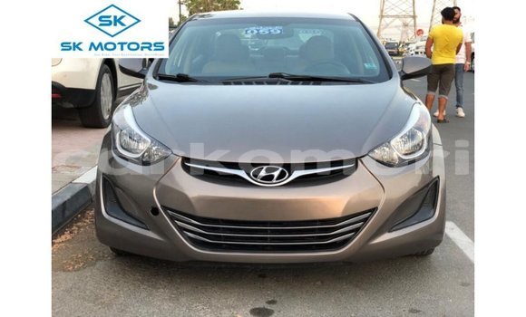 Acheter Import Voiture Hyundai Elantra Marron à Import - Dubai, Grande Comore