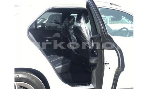 Buy Import Mercedes-Benz GLE White Car in Import - Dubai in Great Comore Buy Import Mercedes-Benz GLE White Car in Import - Dubai in Great Comore