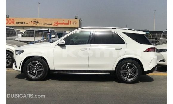 Buy Import Mercedes-Benz GLE White Car in Import - Dubai in Great Comore Buy Import Mercedes-Benz GLE White Car in Import - Dubai in Great Comore
