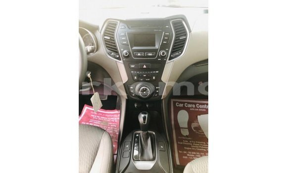 Acheter Import Voiture Hyundai Santa Fe Noir à Import - Dubai, Grande Comore Acheter Import Voiture Hyundai Santa Fe Noir à Import - Dubai, Grande Comore